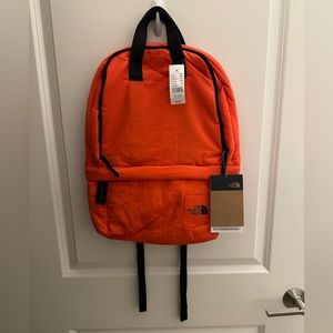 *NEW* The North Face backpack